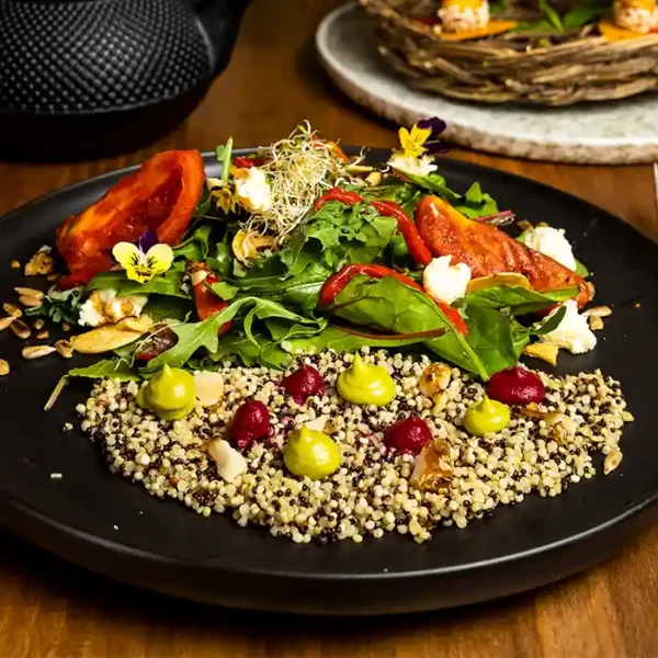 Quinoa Salad With Goat Cheese - Imagen 3